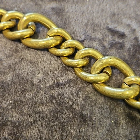 NWT Zara Medium Bag 9.5 x Sz 6.5 inches with gold Chain handle - Picture 3 of 5